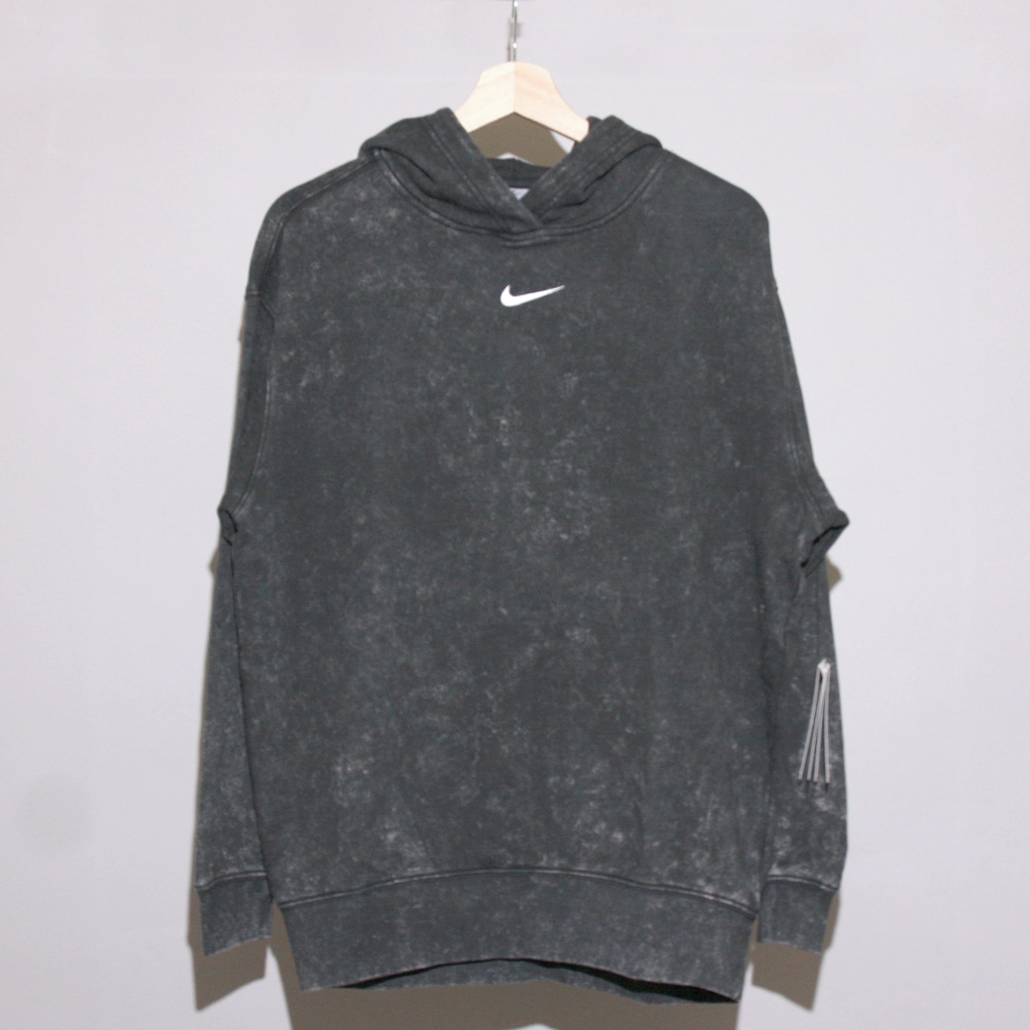Nike DD5640-004 Sportswear Essential Washed Fleece Hoodie Womens Hoodie -  Ironstone/Black –