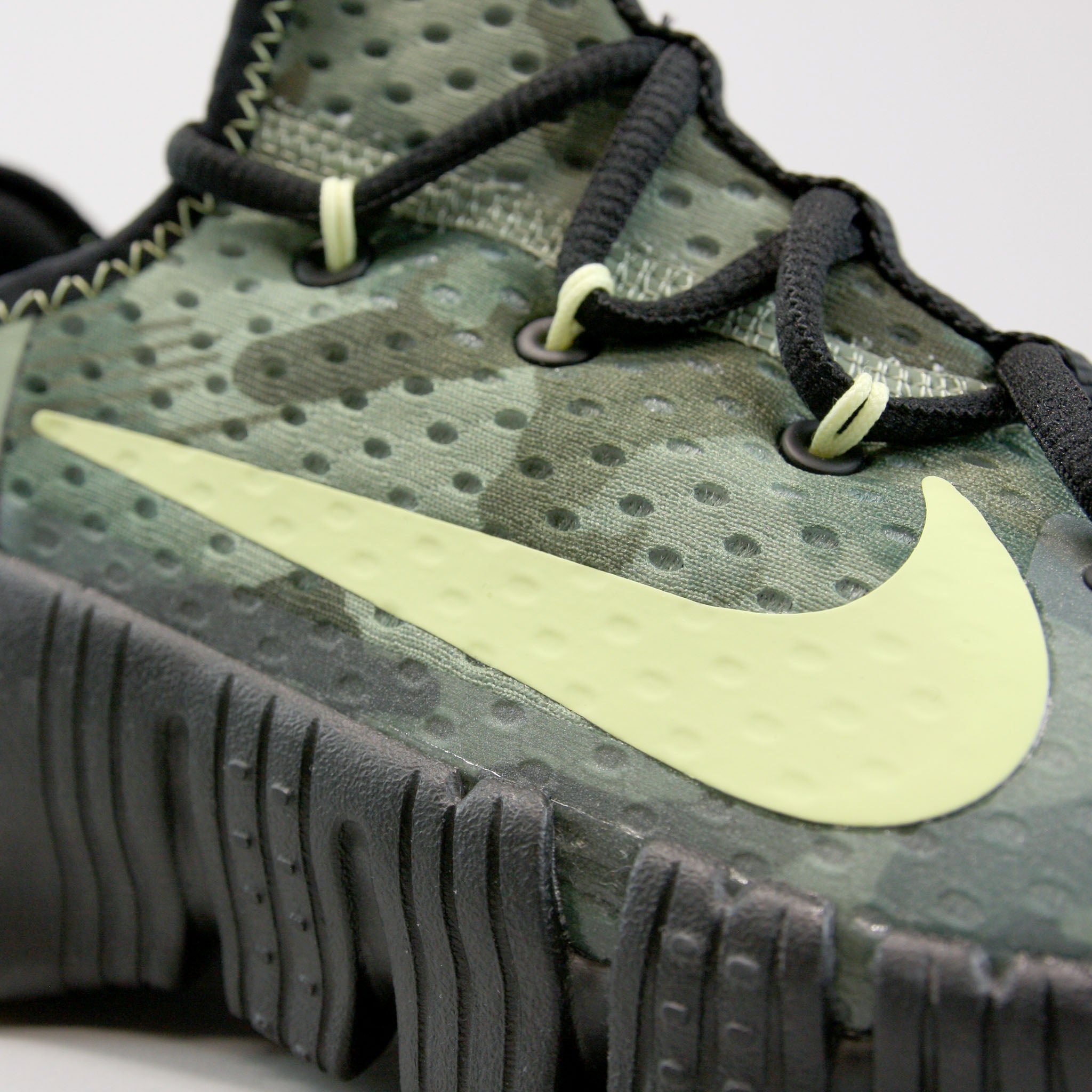 Nike free 2024 metcon olive