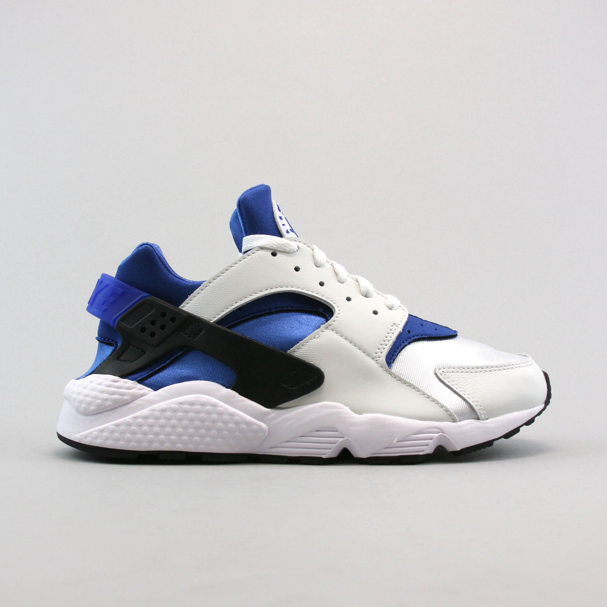 Nike air clearance huarache cross trainer